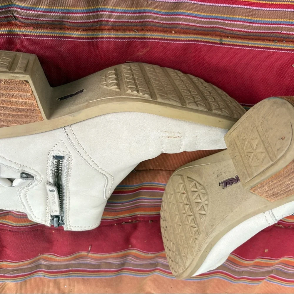 Teva Cream Ankle Booties with Zipper Detail - Picture 3 of 5